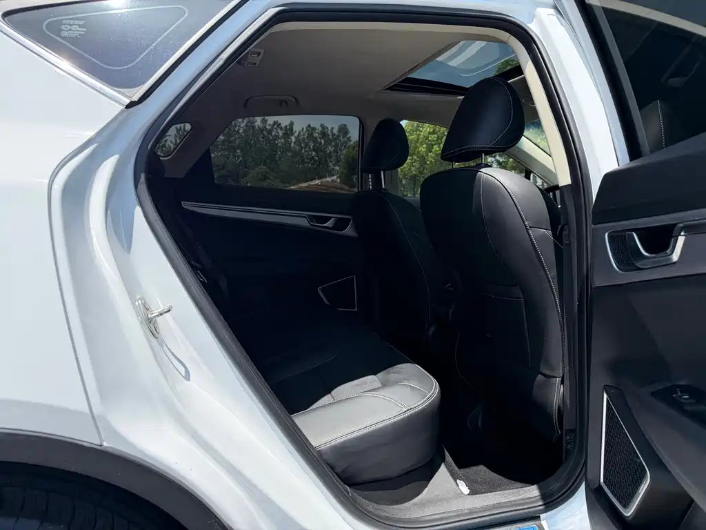 Geely Emgrand GS 2019 — фото 11