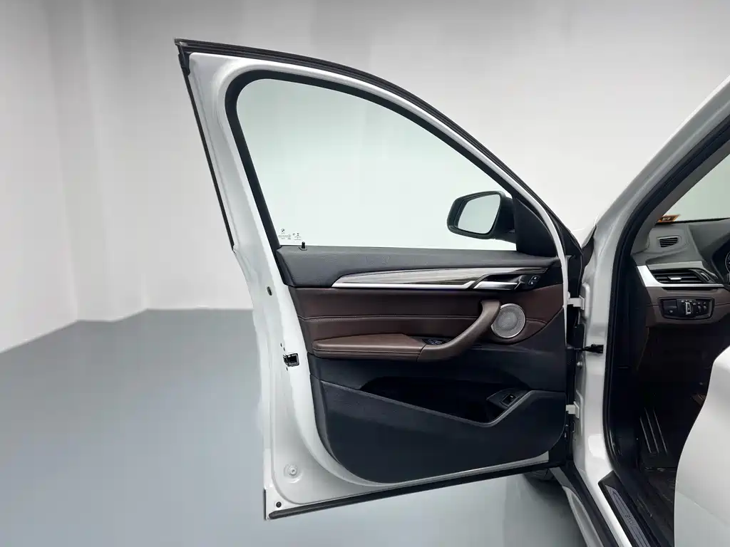 BMW X1 2022 — фото 19