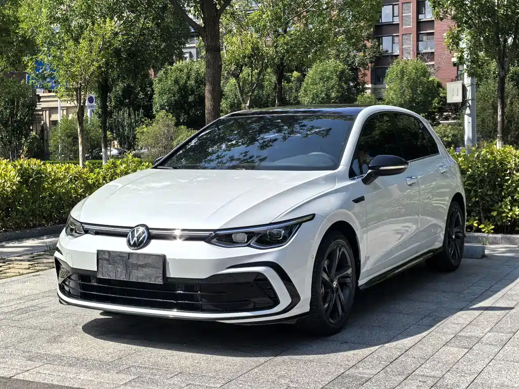 Volkswagen Golf 2022