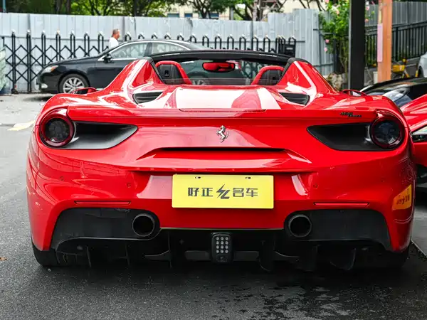 Ferrari 488 2019