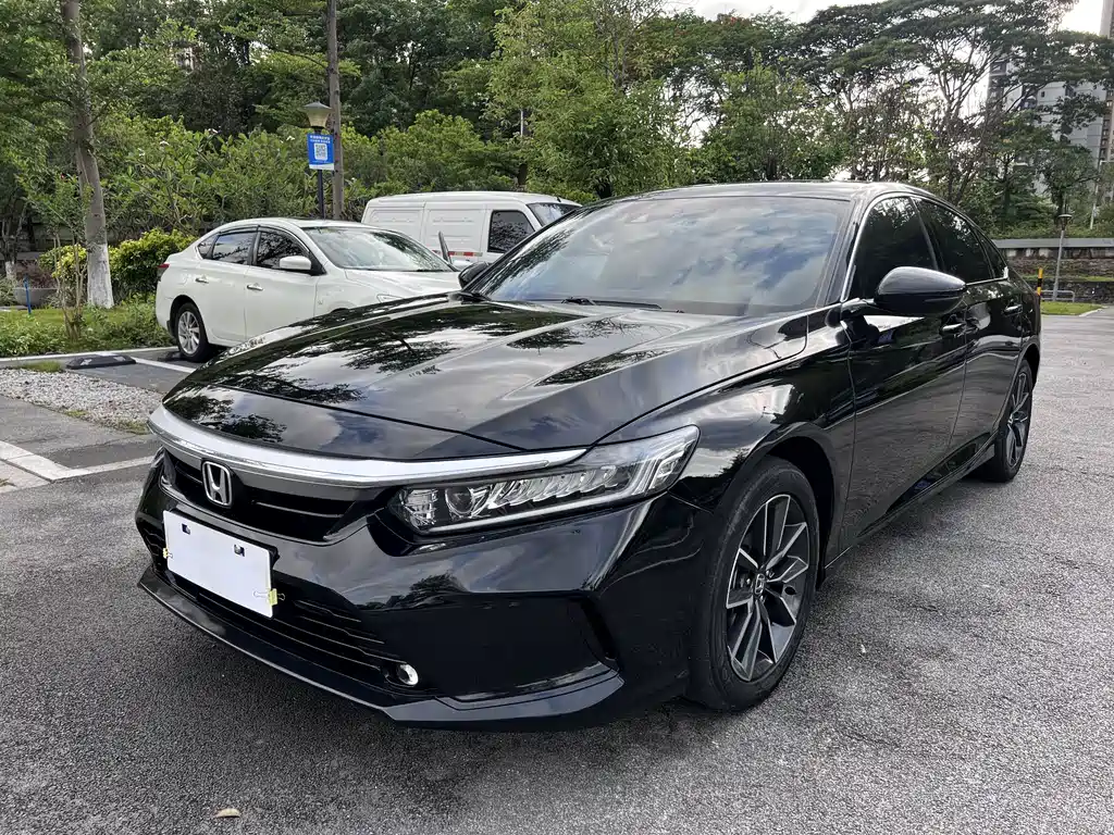 Honda Inspire 2022 — фото 2