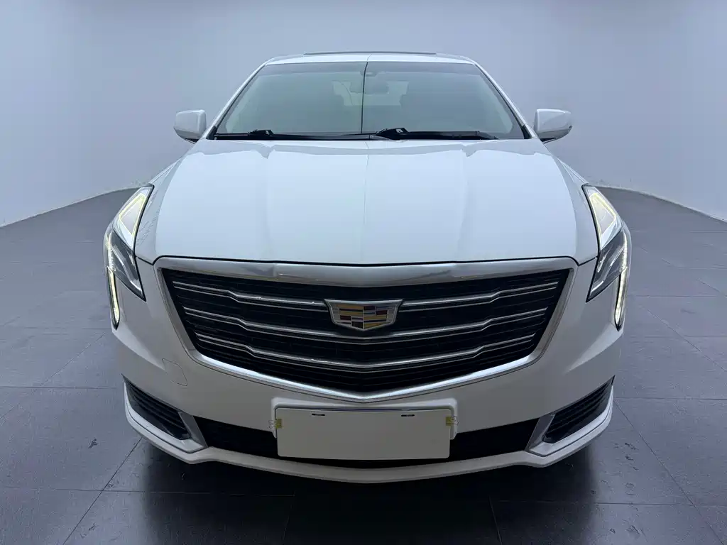 Cadillac XTS 2019 — фото 2