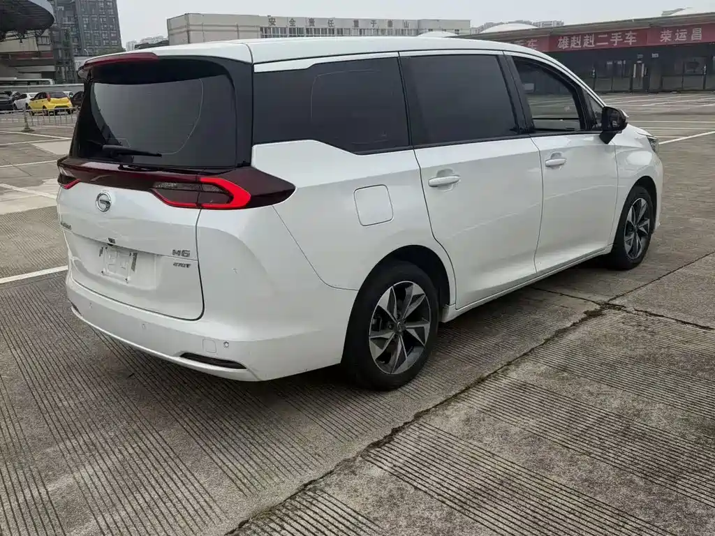 GAC Motor Trumpchi M6 2022 — фото 10
