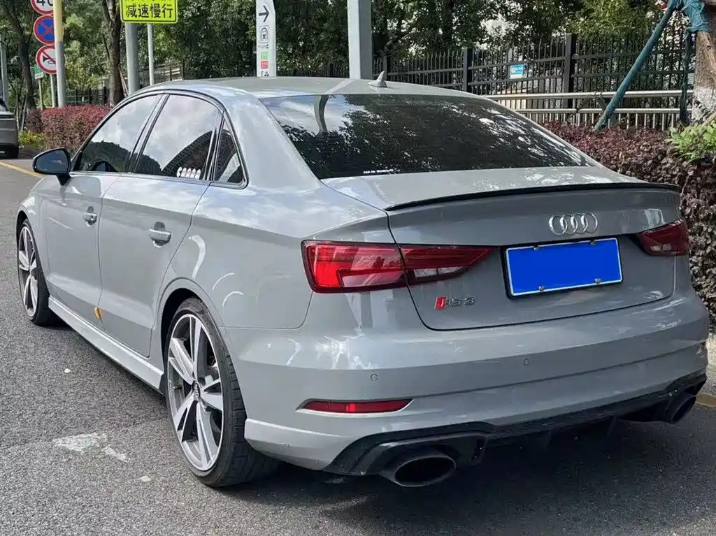 Audi RS 3 2018 — фото 4