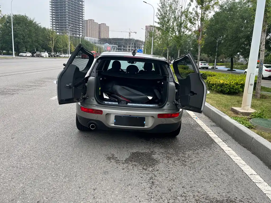 MINI Clubman 2019 — фото 19