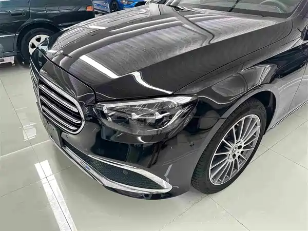 Mercedes-Benz E-Class 2023