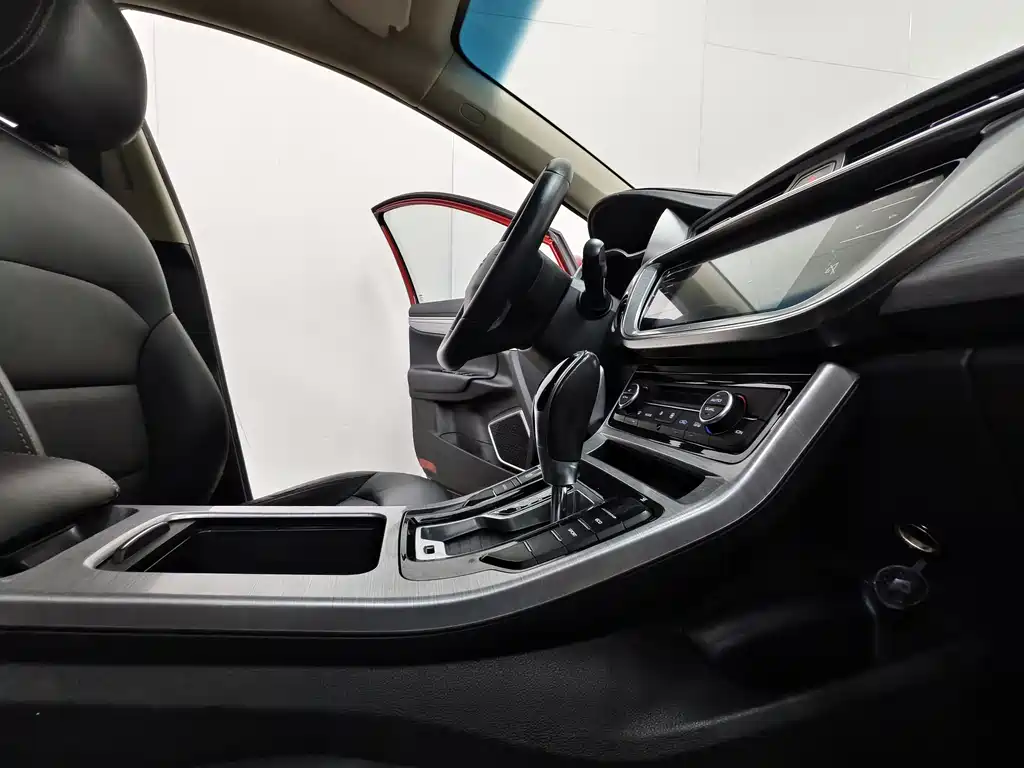 Geely Emgrand GS 2019 — фото 15