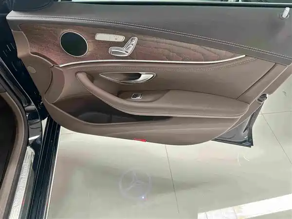 Mercedes-Benz E-Class 2023