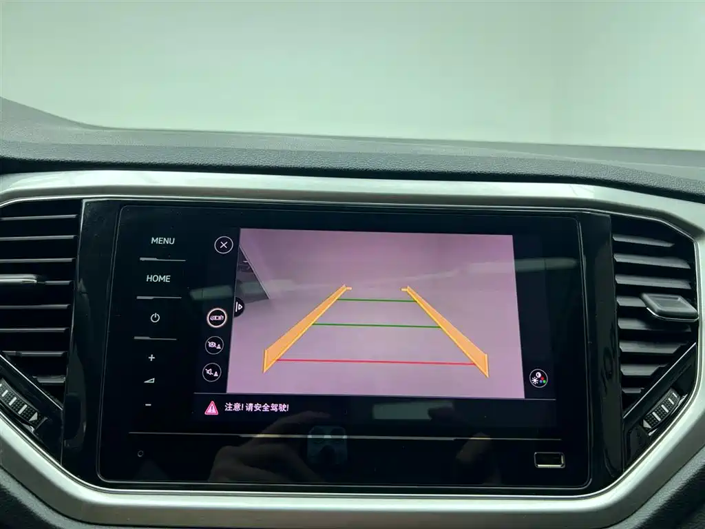 Volkswagen T-Roc 2021 — фото 17