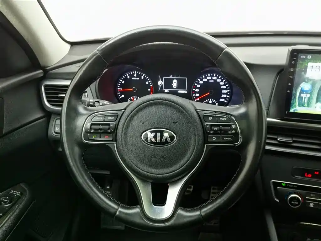 Kia K5 2016 — фото 14