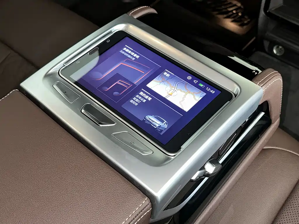 BMW 5 Series New Energy 2022 — фото 14