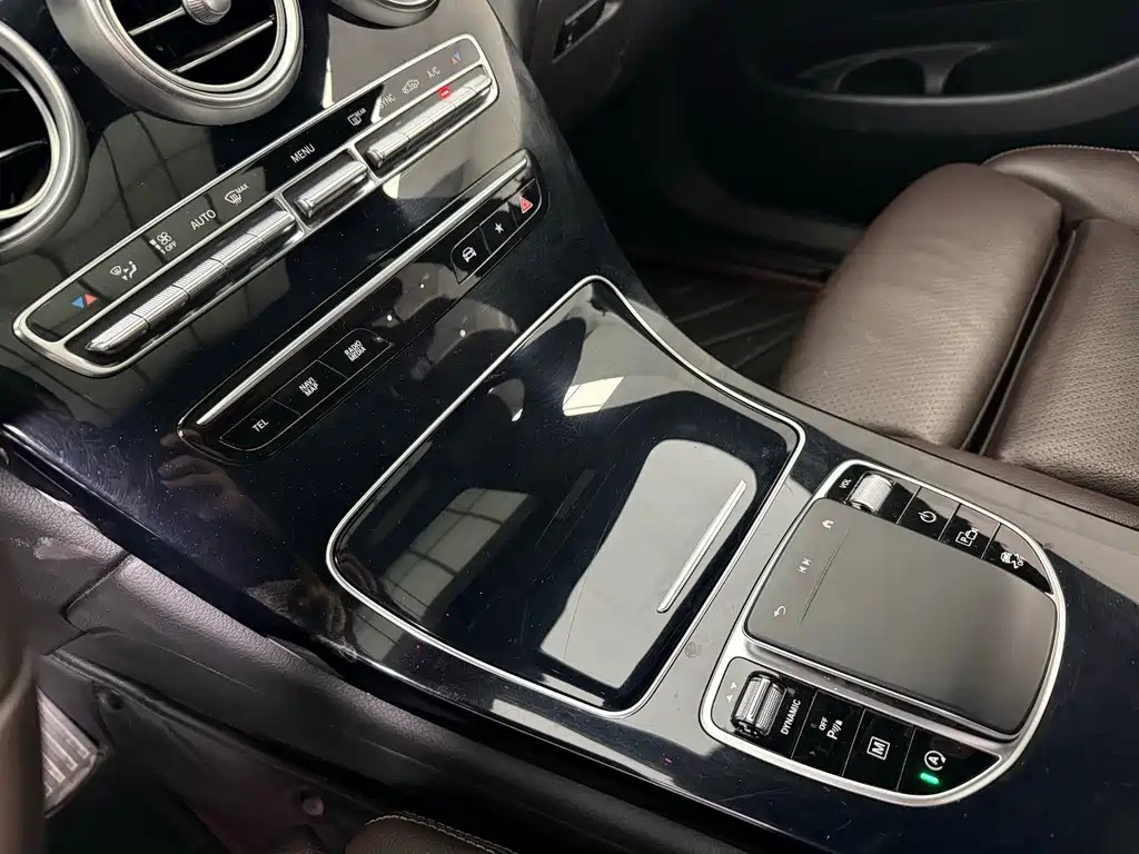 Mercedes-Benz GLC 2022 — фото 15