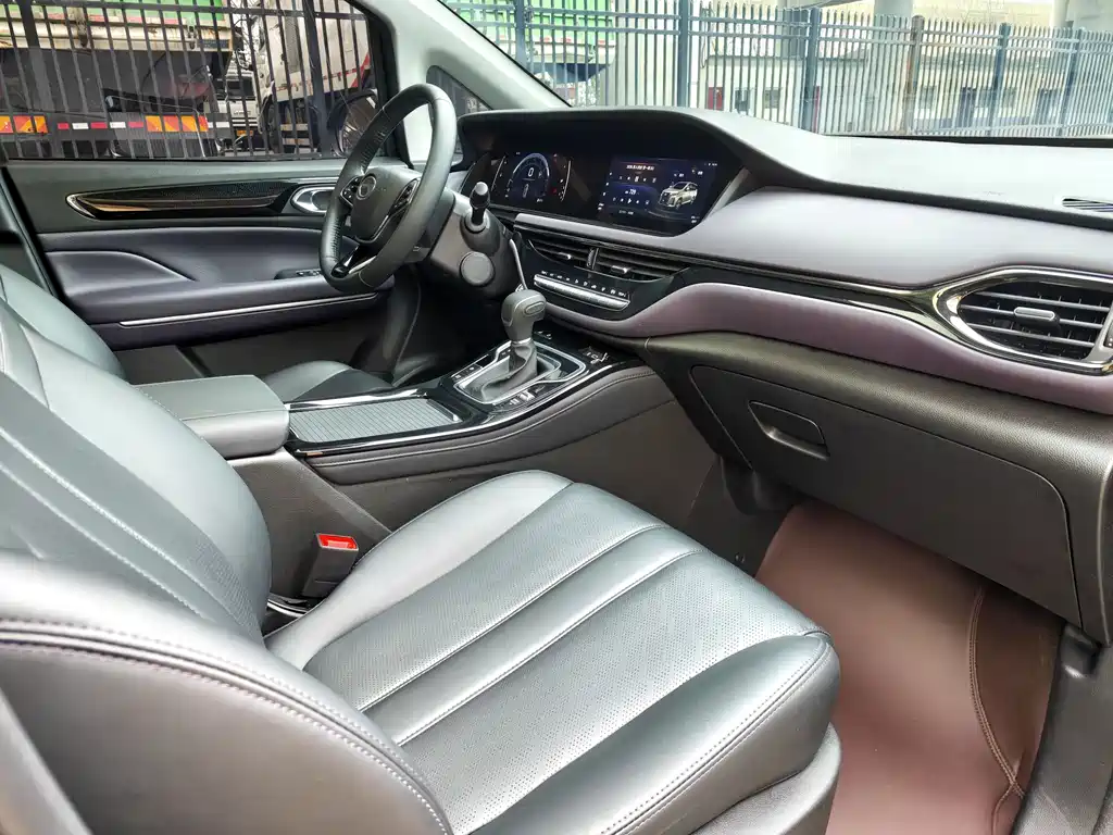 GAC Trumpchi M6 2024 — фото 11