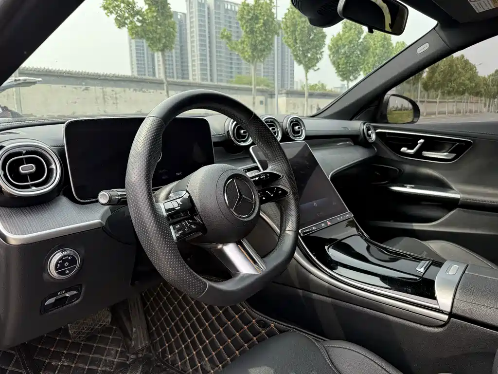Mercedes-Benz C-Class 2022 — фото 4