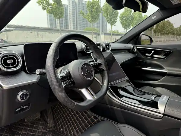 Mercedes-Benz C-Class 2022
