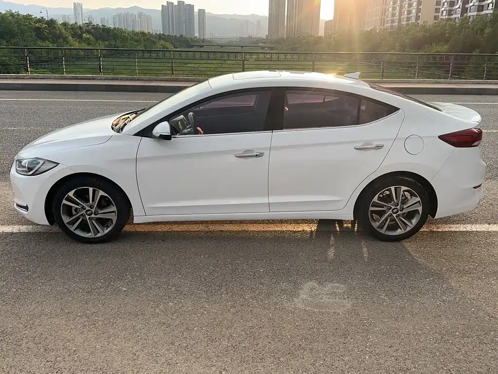 Hyundai Celesta 2017 — фото 10