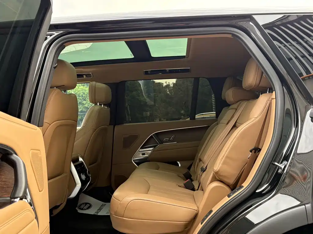 Land Rover Range Rover 2024 — фото 10