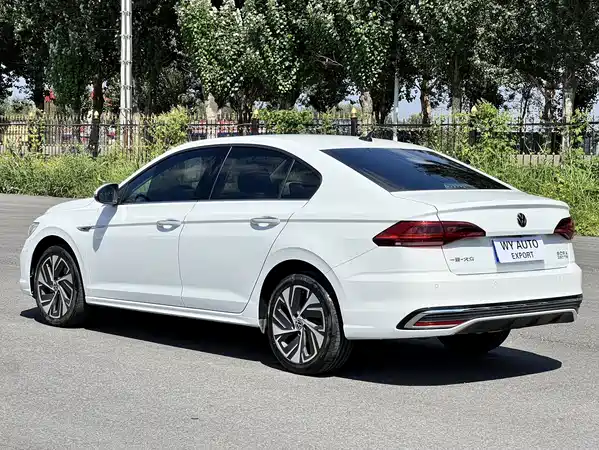 Volkswagen Bora 2023