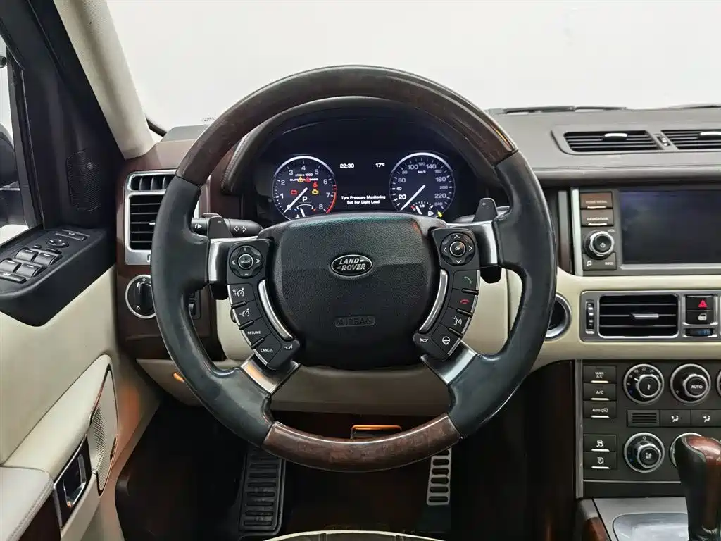 Land Rover Range Rover 2012 — фото 11