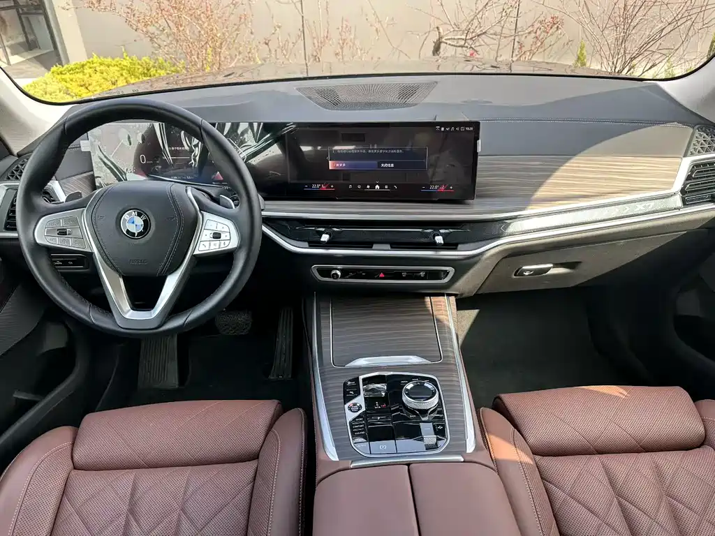 BMW X7 2025 — фото 2
