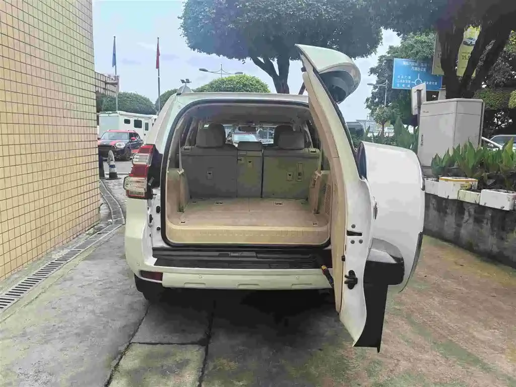 Toyota Prado 2015 — фото 15