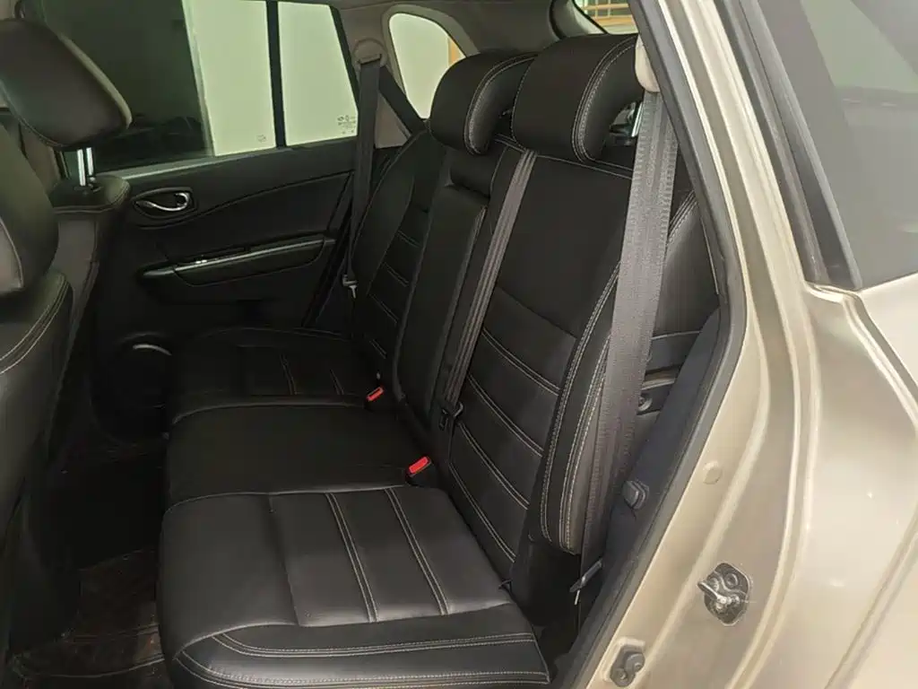 Renault Koleos 2015 — фото 17