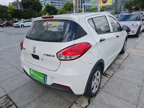 Baojun 310 2016