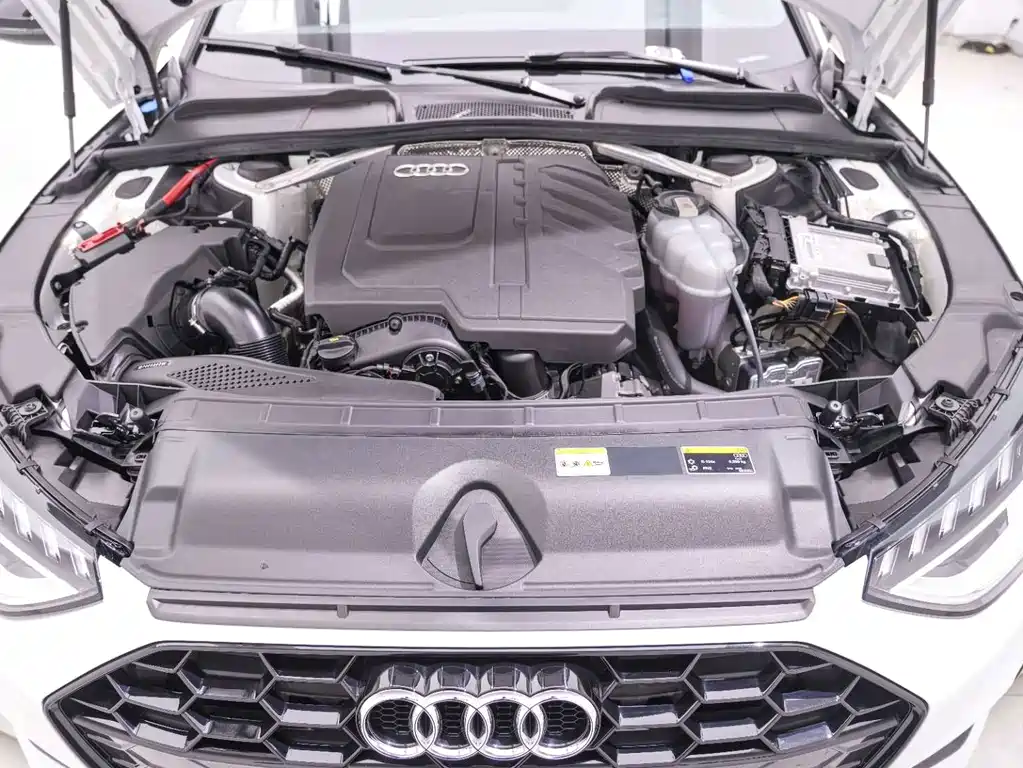 Audi A4L 2024 — фото 19