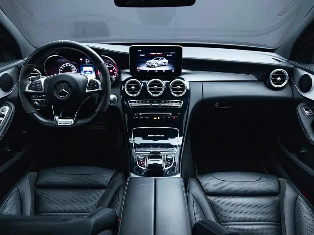 Mercedes-Benz C-Class AMG 2018 — фото 20