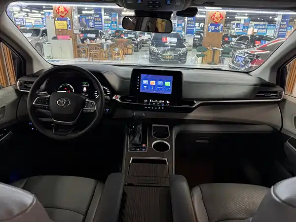 Toyota Sienna 2022