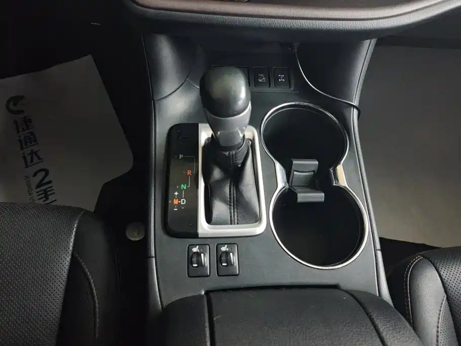 Toyota Highlander 2017 — фото 16
