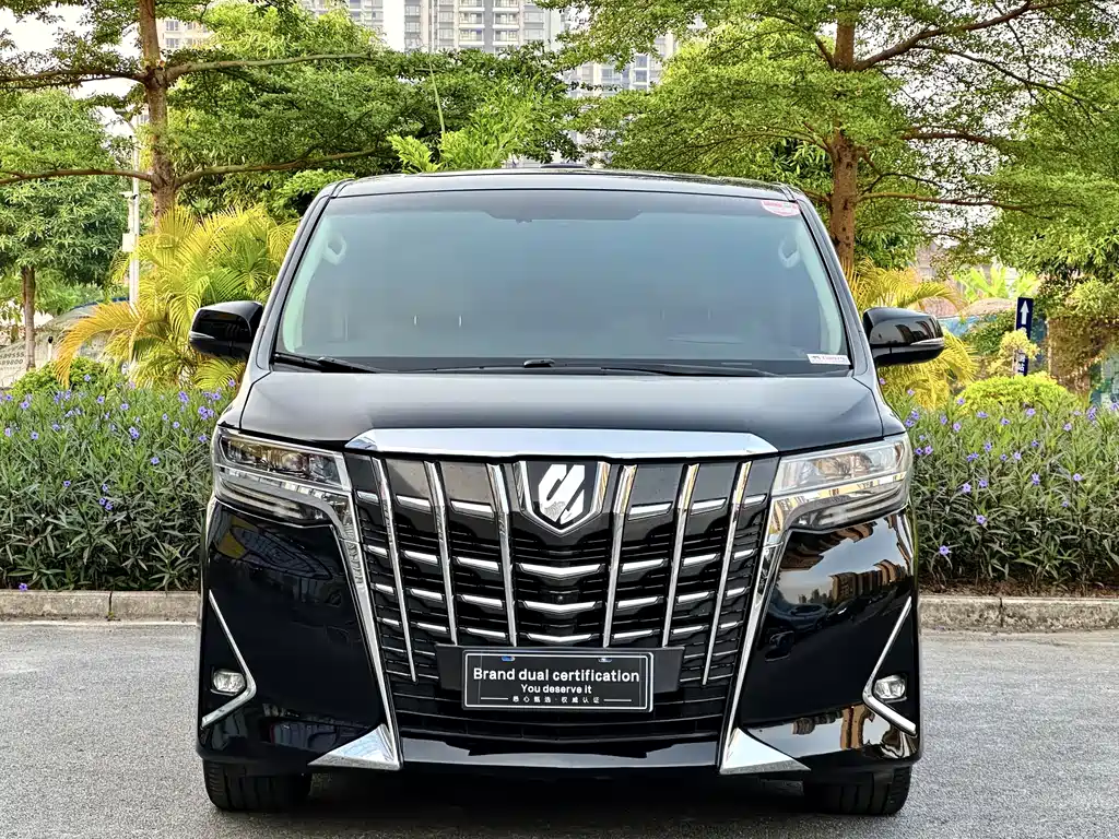 Toyota Alphard 2019 — фото 2