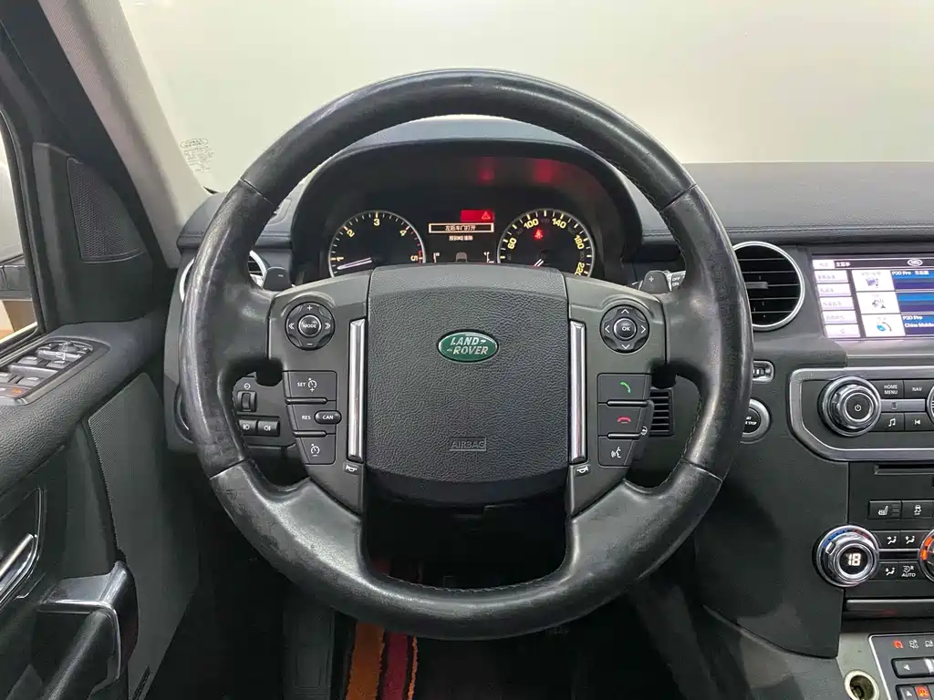 Land Rover Discovery 2013 — фото 10