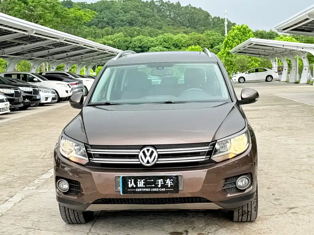 Volkswagen Tiguan 2013 — фото 2