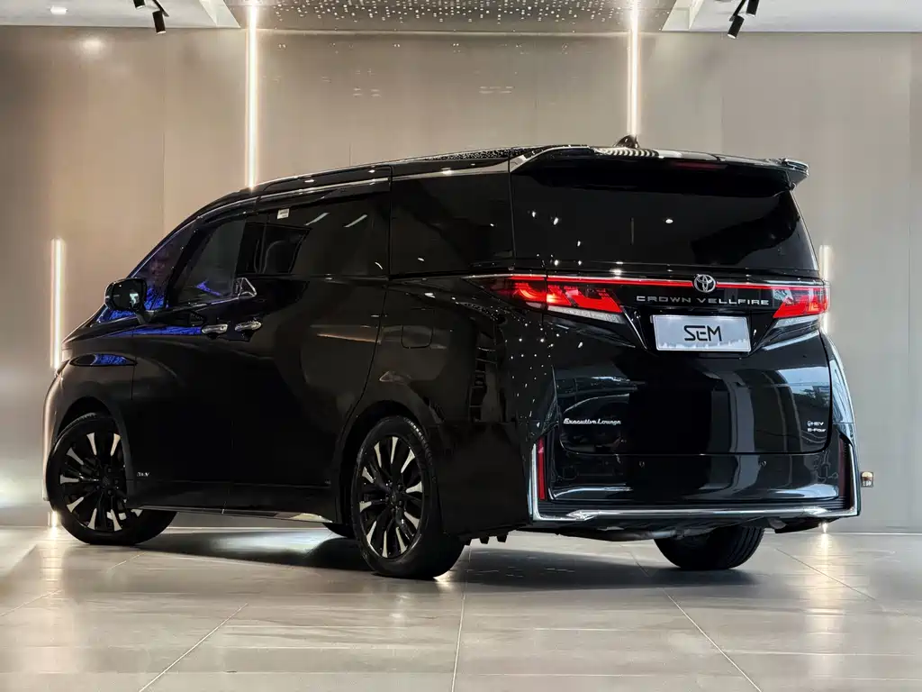Toyota Vellfire 2024 — фото 8