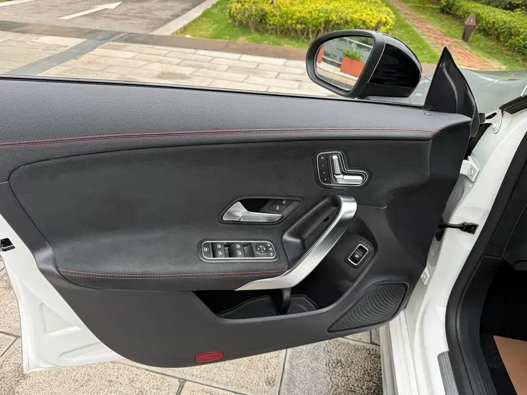 Mercedes-Benz CLA 2021 — фото 17
