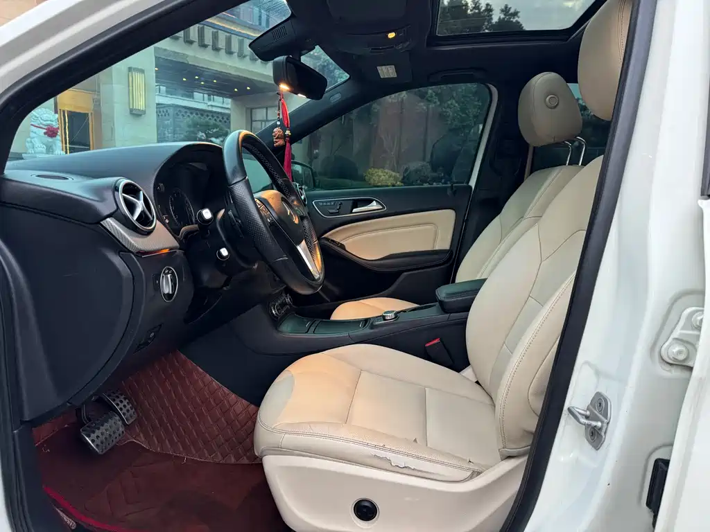 Mercedes-Benz B-Class 2013 — фото 4