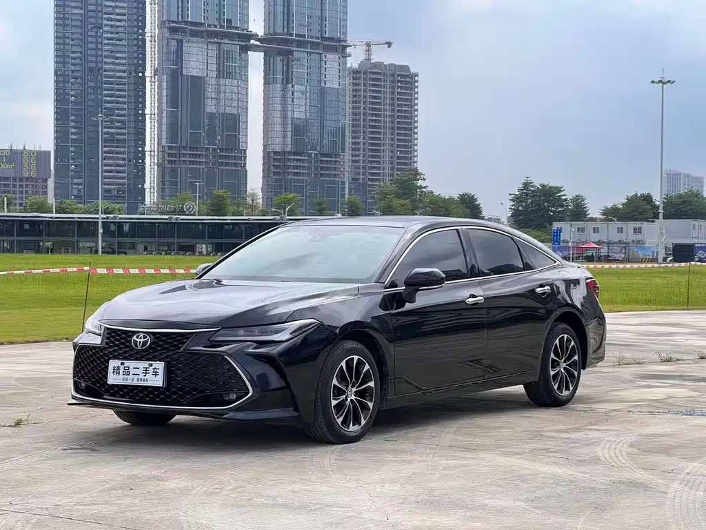 Toyota Avalon 2022 — фото 1