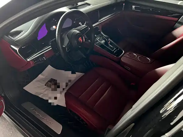Porsche Panamera 2021