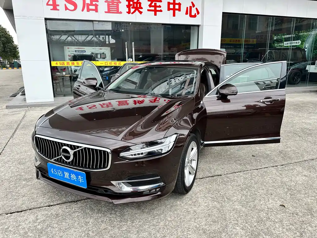 Volvo S90 2018 — фото 21