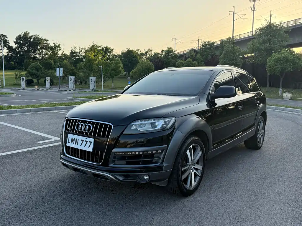Audi Q7 2015 — фото 1