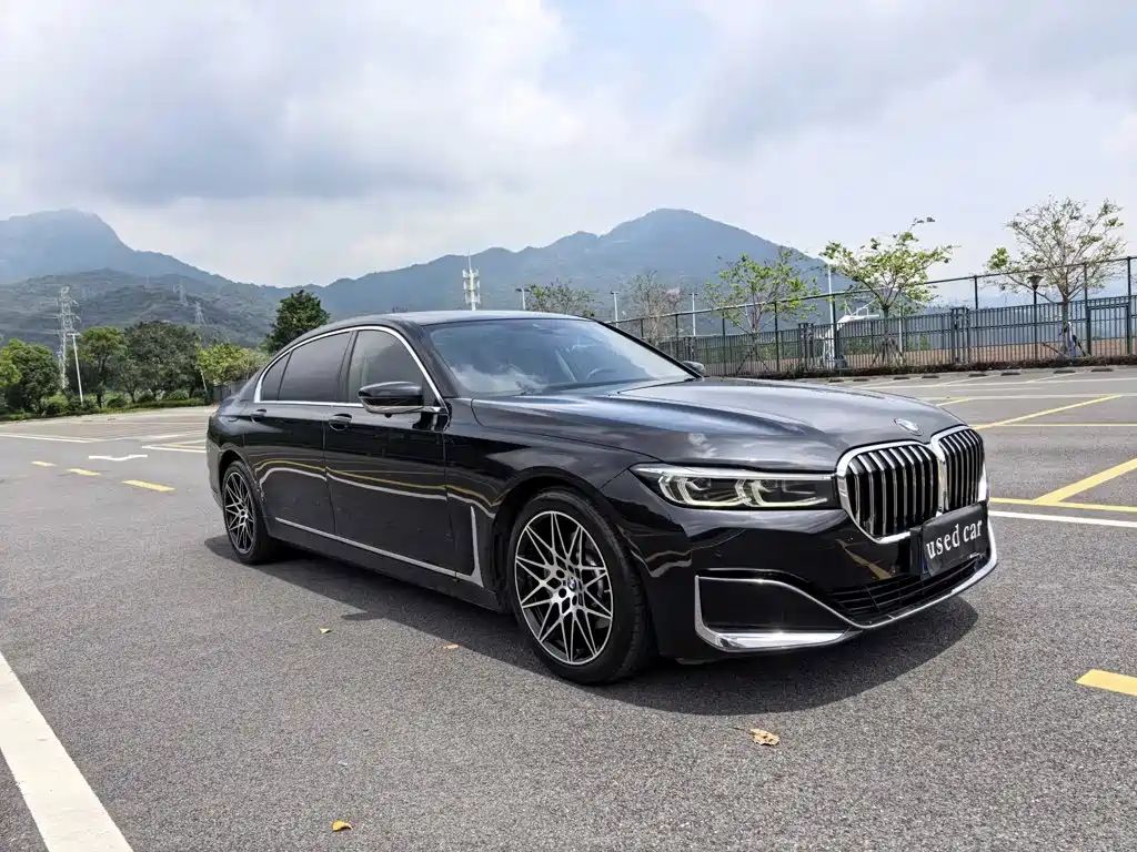 BMW 7 Series 2019 — фото 3