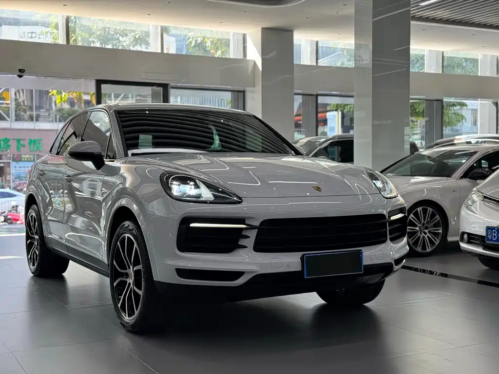 Porsche Cayenne 2021 — фото 3