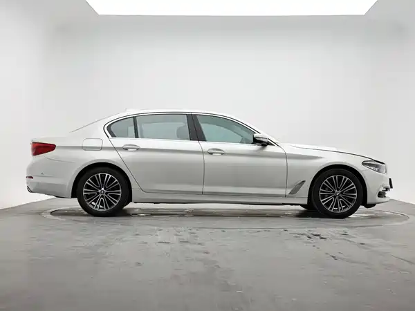 BMW 5 Series 2019