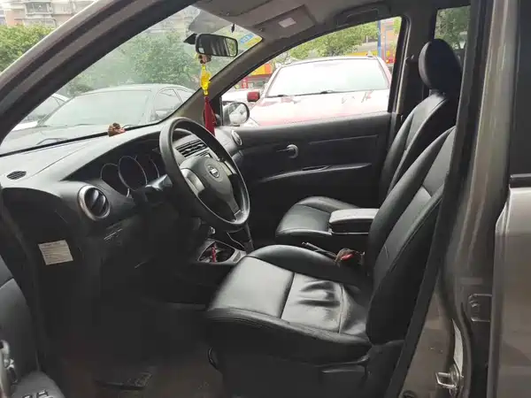 Nissan Livina 2014