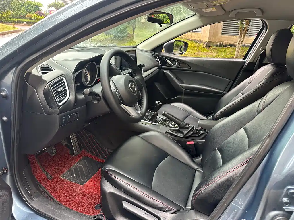 Mazda 3 Axela 2015 — фото 9