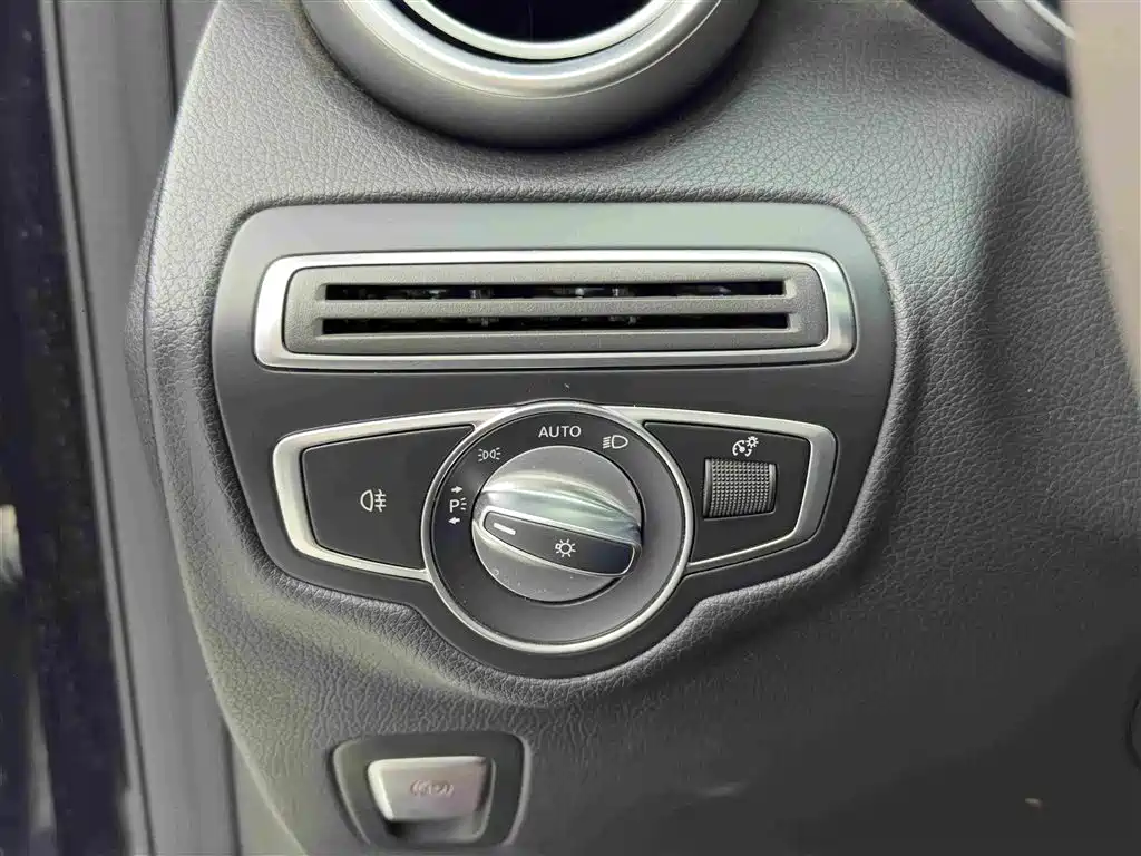 Mercedes-Benz GLC 2021 — фото 18