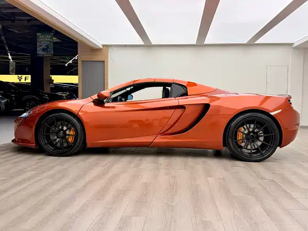 McLaren 625C 2018