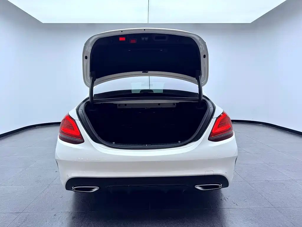 Mercedes-Benz C-Class 2020 — фото 27