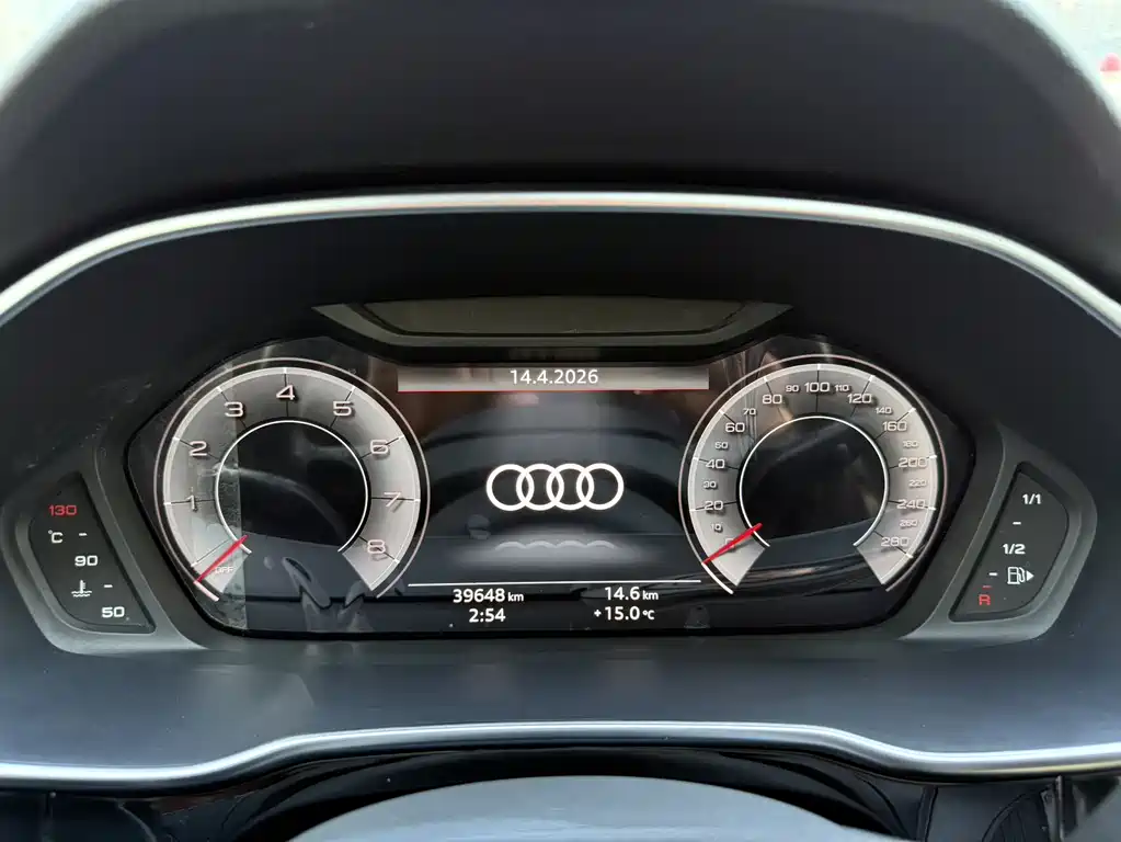 Audi Q3 2022 — фото 12